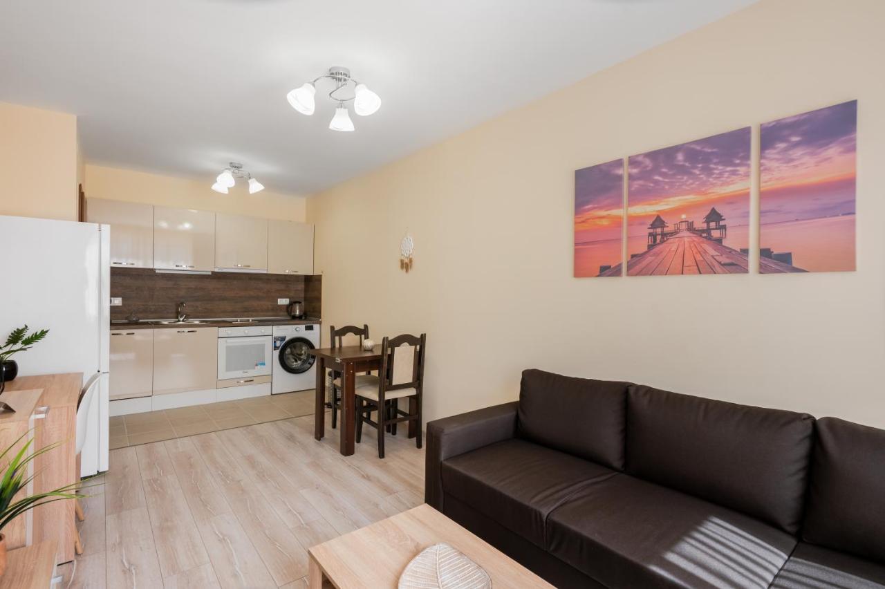 Nomad Haven: 1Bd Flat With Balcony & Desk Apartment Sofia Exterior photo